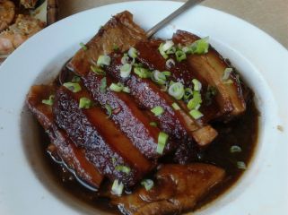 Steamed Pork Belly with Preserved Veggies